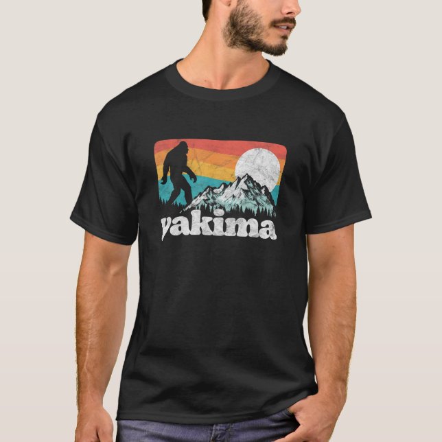 Yakima Washington Bigfoot Mountains Retro Distress T-Shirt (Front)