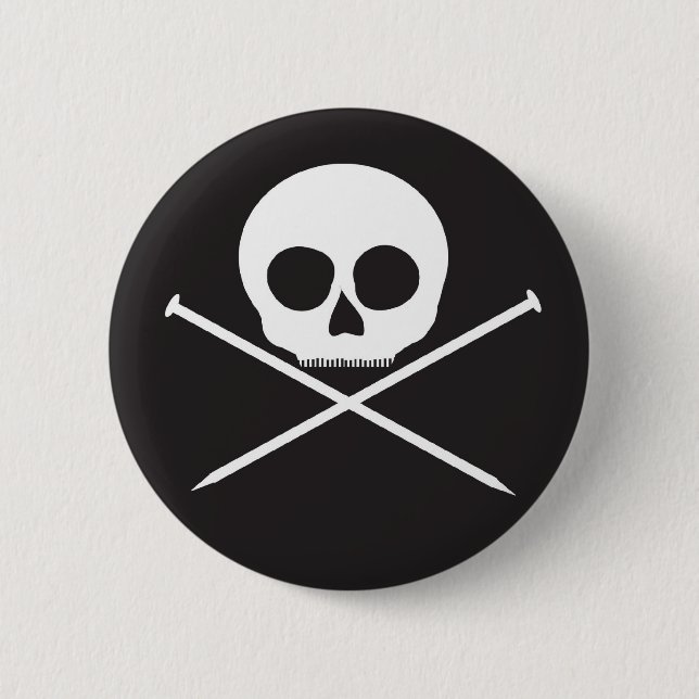 YarnCore Skull and Cross Needles 6 Cm Round Badge (Front)