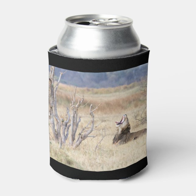 Yawning lion can cooler (Can Front)