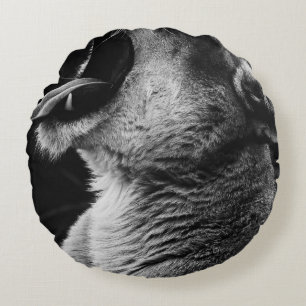 yawning lion round cushion