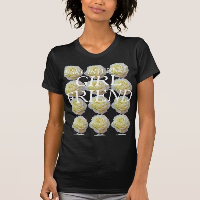 yeah i met her online T-Shirt (Front)
