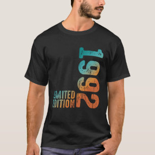 Year 1992 Birth Vintage Aesthetic 1992 Since 1992 T-Shirt