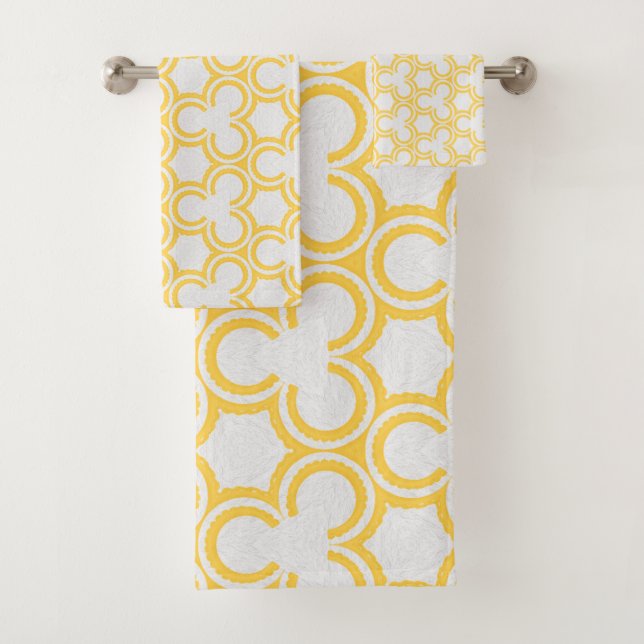 Yellow and Cream Pattern Bath Towel Set (Insitu)