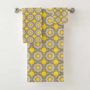 Yellow and green geometric pattern bath towel set
