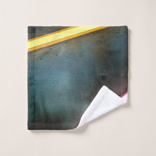 Yellow and red metal bar wash cloth