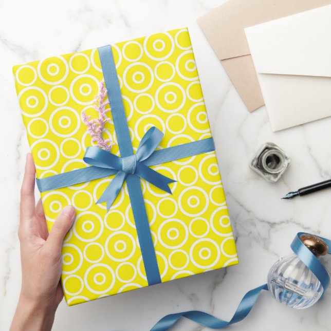 Yellow And White Circles Wrapping Paper (Gifting)
