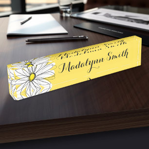 Yellow and White Whimsical Daisy with Custom Text Nameplate