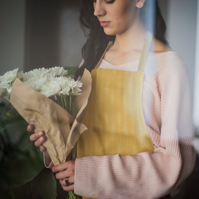 Yellow Arrow Apron (Creator Uploaded)