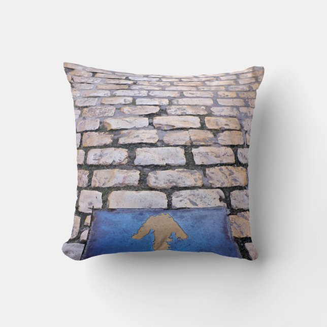 Yellow arrow cushion (Front)