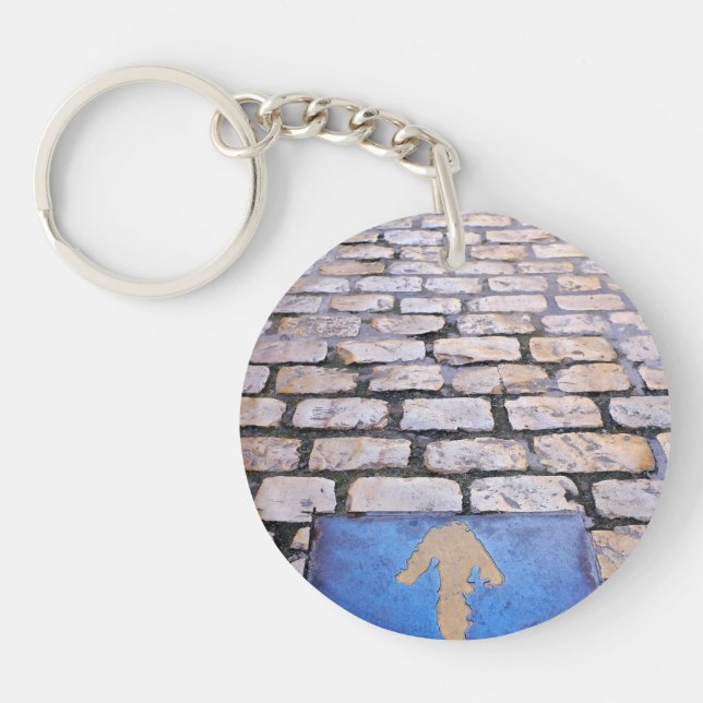Yellow arrow key ring (Front)