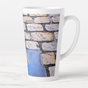 Yellow arrow latte mug