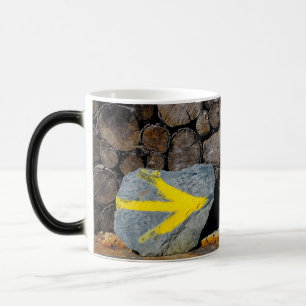 Yellow arrow magic mug