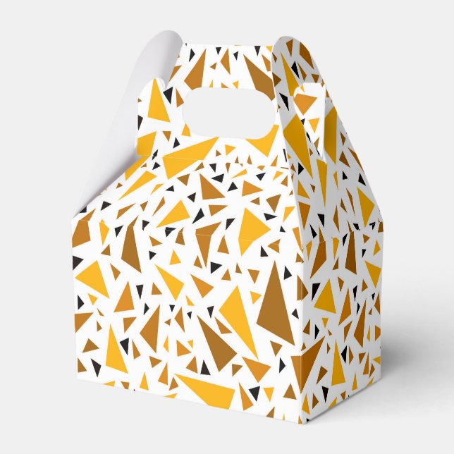 Yellow brown triangles on white retro background favour box (Front Side)