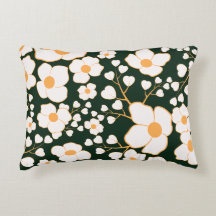 Yellow Centred White Flowers & Green Background