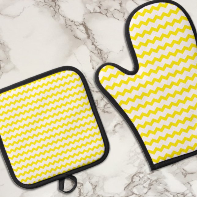 Yellow Chevron Oven Mitt & Pot Holder Set (Creator Uploaded)
