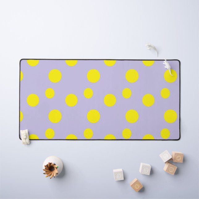 Yellow circles on purple pattern desk mat (Kids Table)