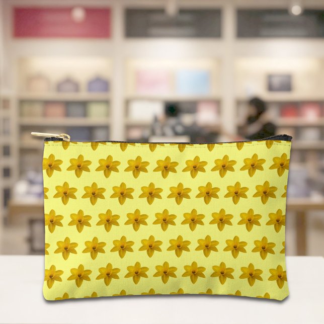 Yellow Daffodil Seamless Pattern Pouch (Pouch with seamless pattern of a yellow daffodil)