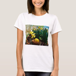 Yellow Daffodils and a Yellow Easter egg T-Shirt
