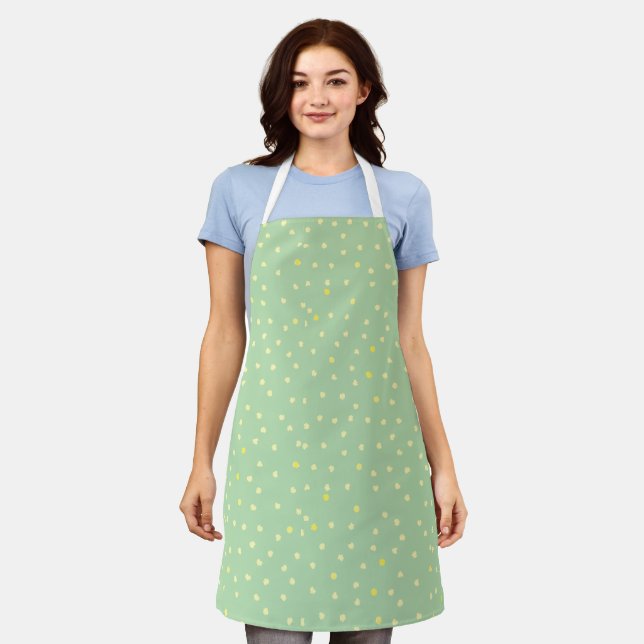 yellow dots in green apron (Worn)