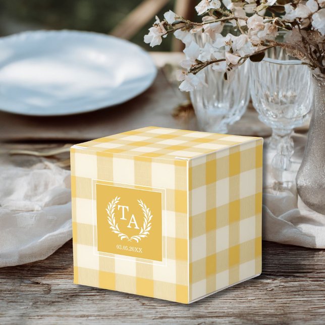 Yellow Gingham Monogram Crest Favour Box (Custom Yellow Gingham Monogram Crest Favor Boxes for your wedding or other Occasions.)