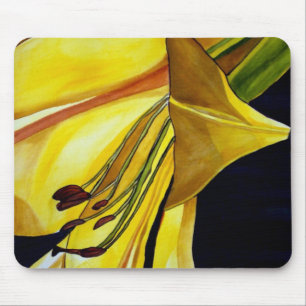 Yellow golden spledor lily flower mouse mat