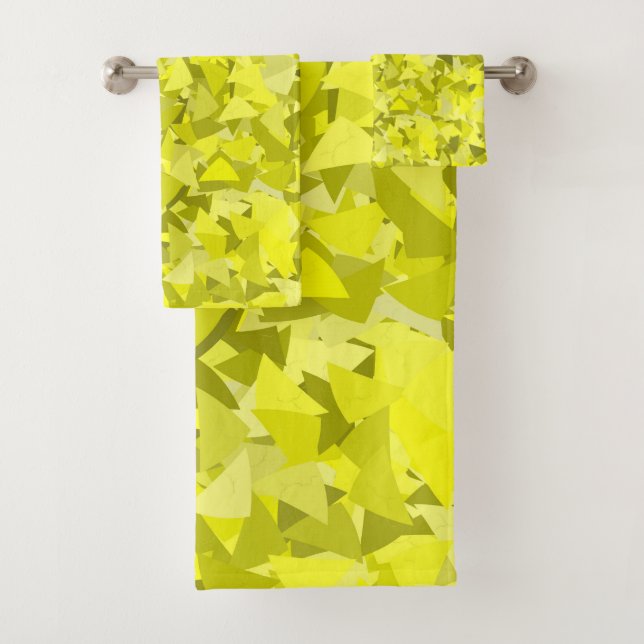 Yellow Green Triangle Pattern Bath Towel Set (Insitu)