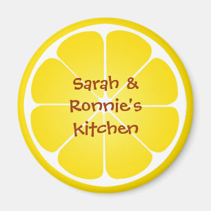 Yellow juicy lemon slice round magnet party favour