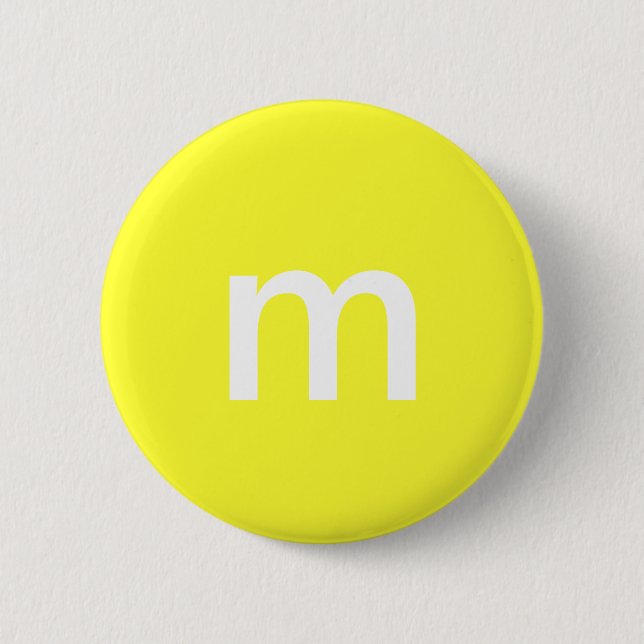 Yellow m&m 6 cm round badge (Front)