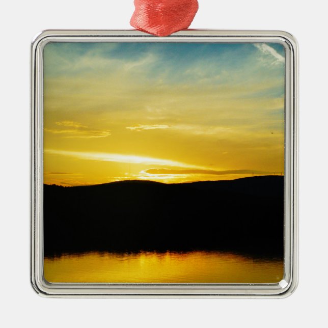 Yellow Mt Lake Sunset Metal Tree Decoration (Front)