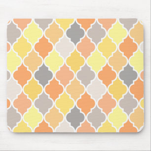 Yellow, orange and grey quatrefoil pattern mouse mat