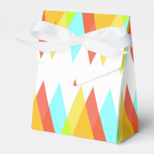 Yellow, red and cadet blue triangles favour box