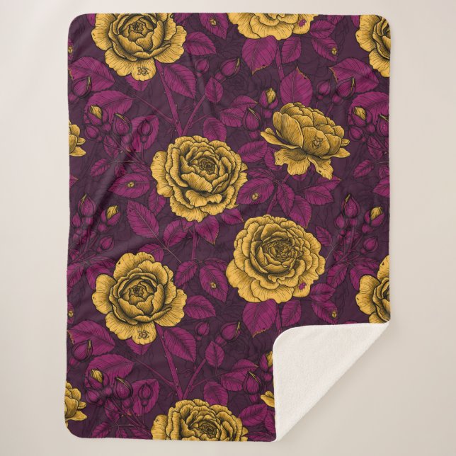 Yellow roses sherpa blanket (Front)
