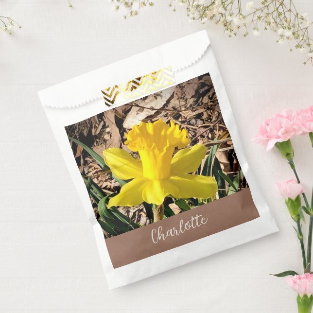 Yellow Spring Daffodil in the Garden Custom Name   Favour Bags (Sealed)