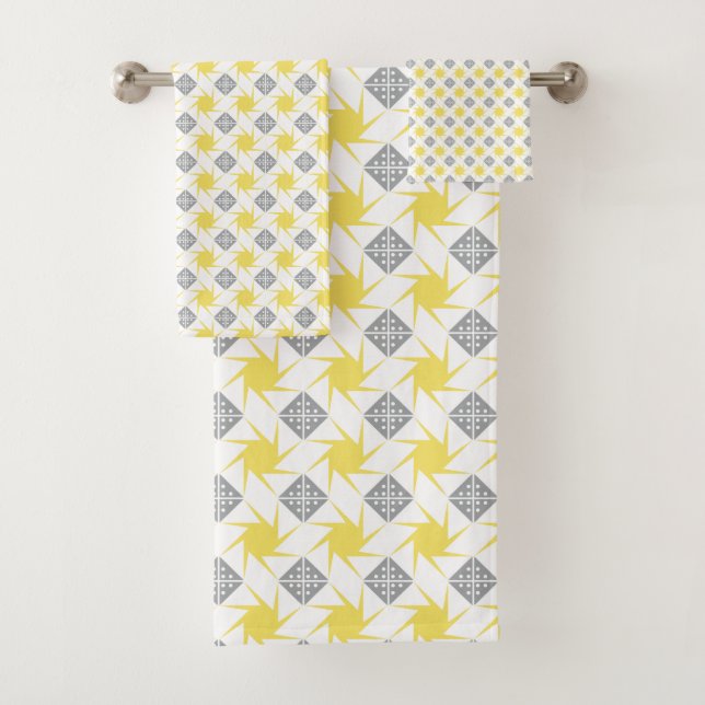 Yellow Stars Bath Towel Set (Insitu)