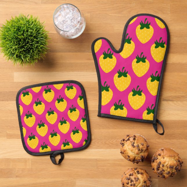Yellow Summer Strawberries on Hot Pink Oven Mitt & Pot Holder Set (Top Down)