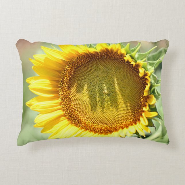 Yellow sunflower decorative cushion (Front)