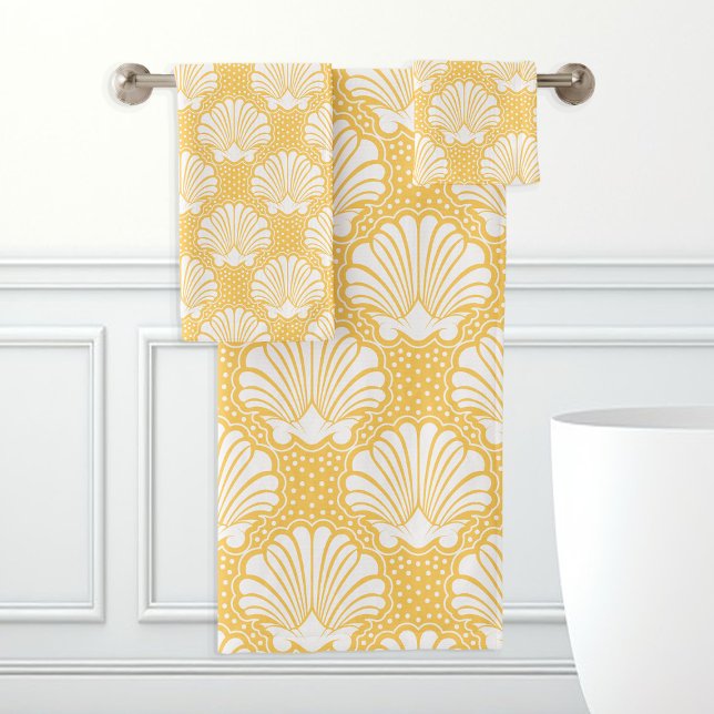 Yellow & White Seashell Bath Towel Set (Creator Uploaded)