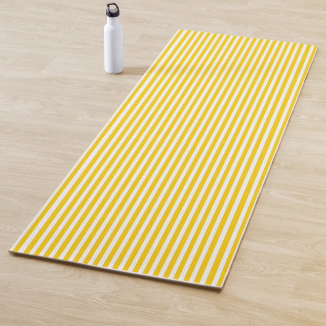 Yellow & white striped yoga mat for your flow! (In Situ)