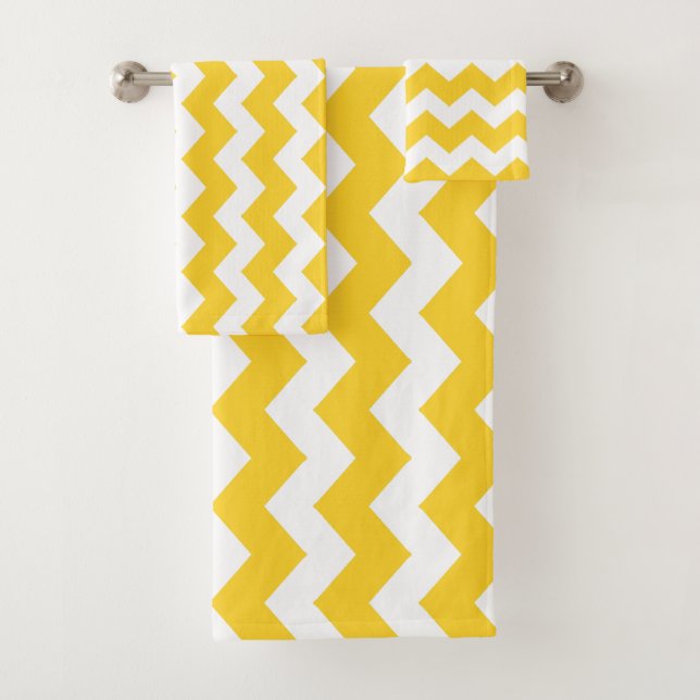 Yellow Zigzag Striped Bath Towel Set (Insitu)