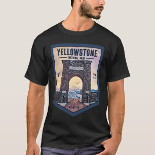 Yellowstone National Park Arch North Entrance Yell T-Shirt