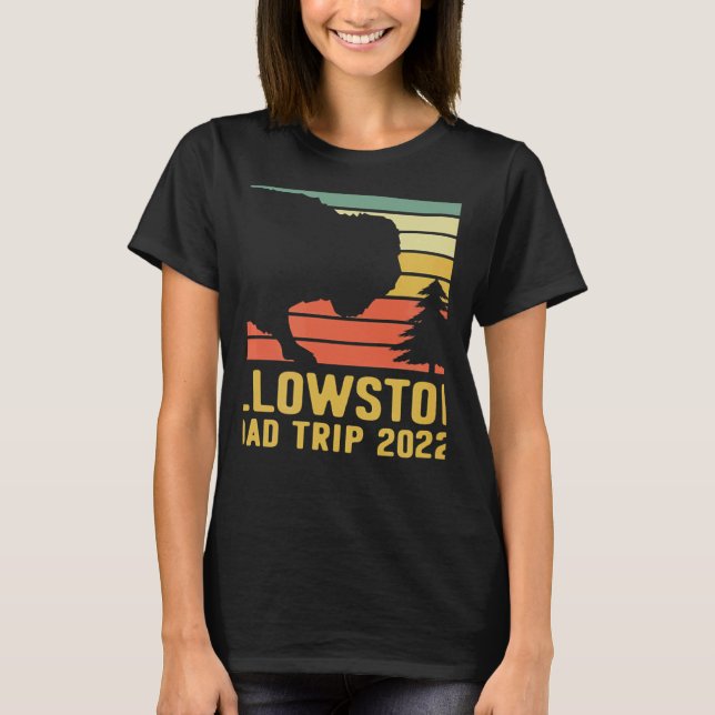 Yellowstone National Park Family Road Trip 2022 Ma T-Shirt (Front)