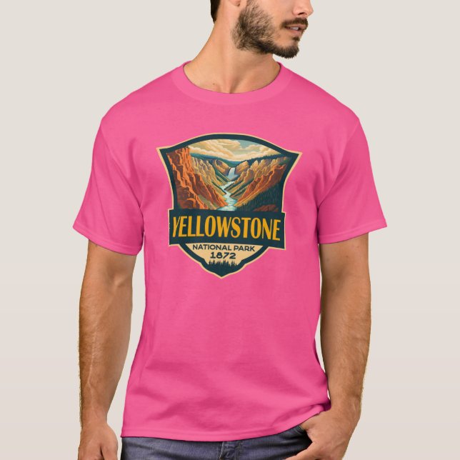 Yellowstone National Park Grand Canyon Travel Retr T-Shirt (Front)