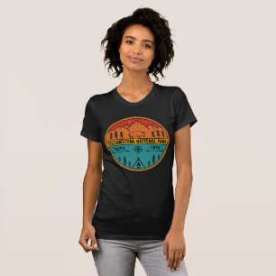 Yellowstone National Park Retro Wyoming USA Bison T-Shirt
