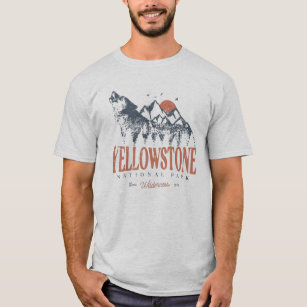 Yellowstone National Park Wolf Mountains Vintage T T-Shirt