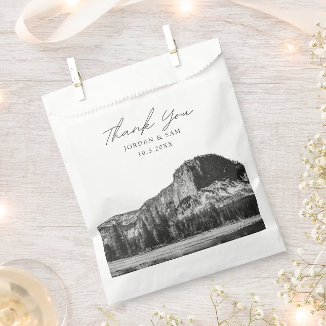 Yellowstone Wedding Photo Black & White Favour Bags (Clipped)
