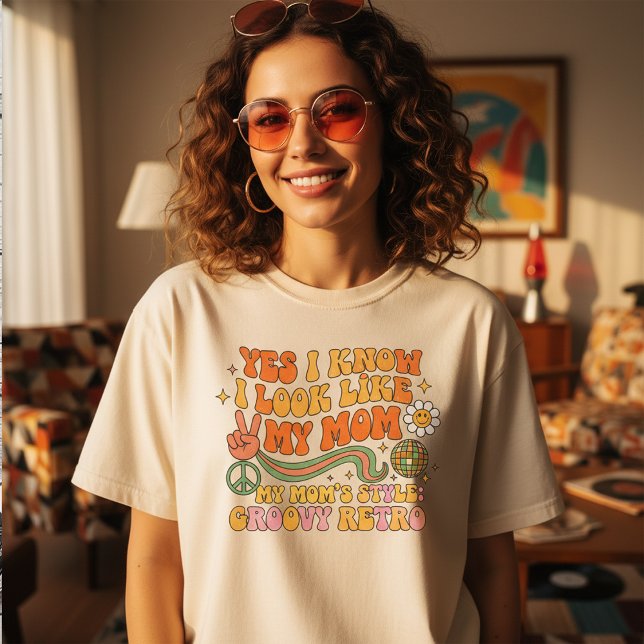 Yes I Know I Look Like My Mom T-Shirt,Funny Mother T-Shirt (Creator Uploaded)