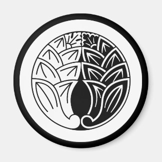 Yin and yang Embracing japanese gingers in circle Magnet