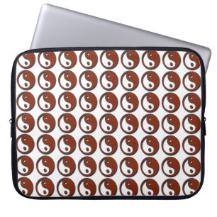 Yin Yang by Shirley Taylor Laptop Sleeve
