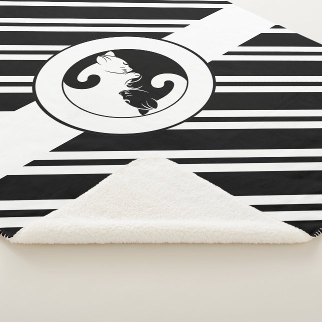 Yin Yang cats Sherpa Blanket (3/4)