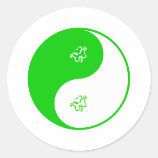 Yin Yang Irish Classic Round Sticker